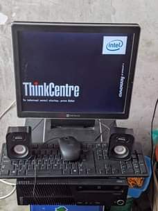 A picture of Compyuter LENOVO 0718130973