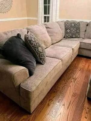 A picture of Coaches sofa sets