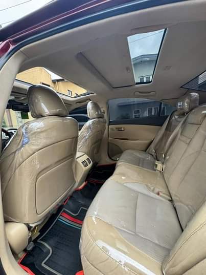 A picture of Clean Registered Es350 Direct 2008 2021 Entry