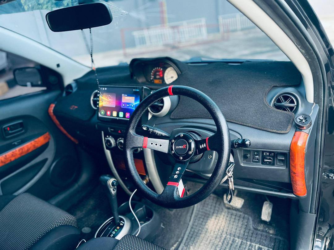 A picture of TOYOTA IST