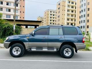 A picture of LAND CRUISER AMAZON