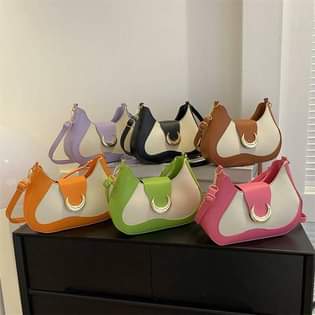 A picture of Min handbag