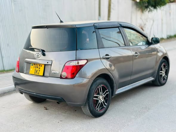 A picture of Toyota ist