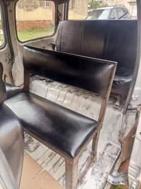 A picture of Tokunbo 3 plug engine serious manual back selts brand new