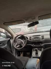 A picture of 2012 Kia Sportage in very good condition sound engine gear