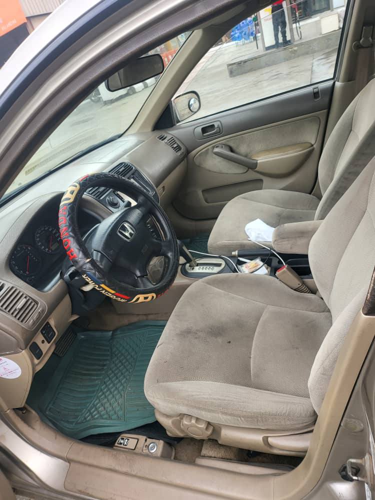 A picture of Honda civic 03 4 first body paint