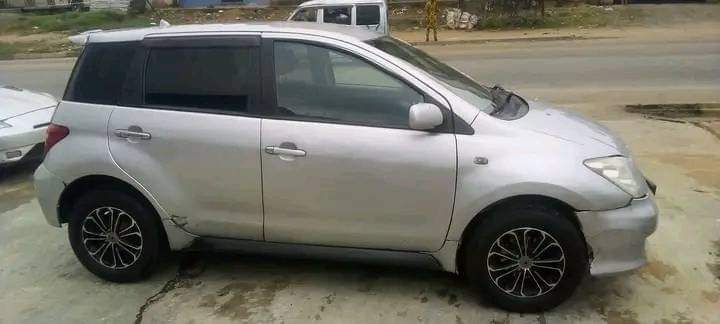 A picture of Toyota tsi Sharp body Sweet movement Cool interior Engine 80