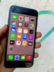 A picture of Iphone 7 plain OG