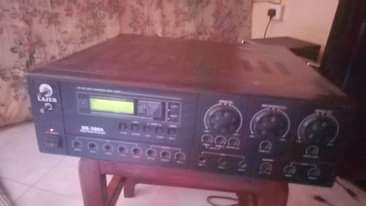 A picture of Kareoke amplifier