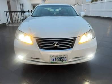 A picture of 4 months used 2009 lexus Es350 8 3 Million naira