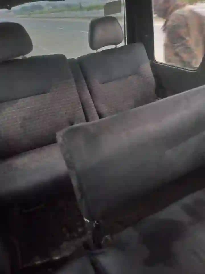 A picture of Faster finger 1 650 last last hijet Keke bus I
