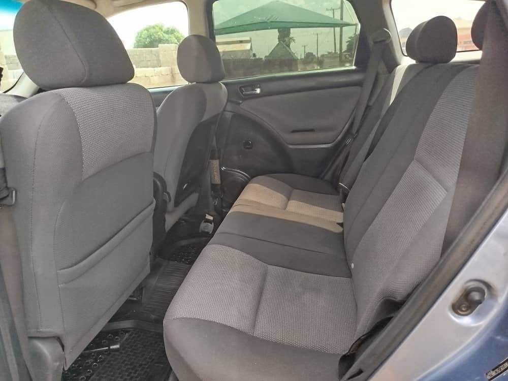 A picture of Toyota matrix Gear Engine Ac Location Abuja