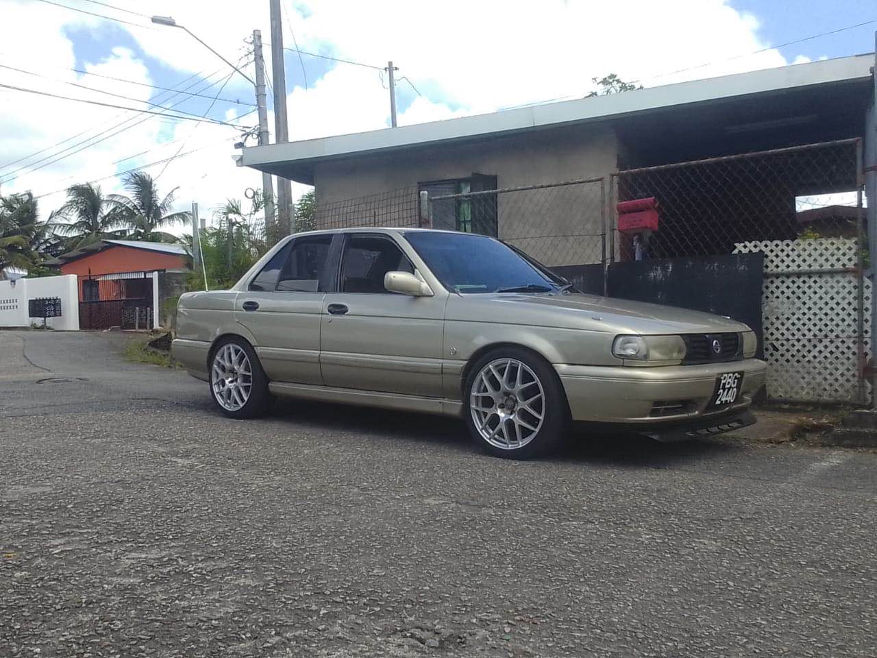 nissan b13
