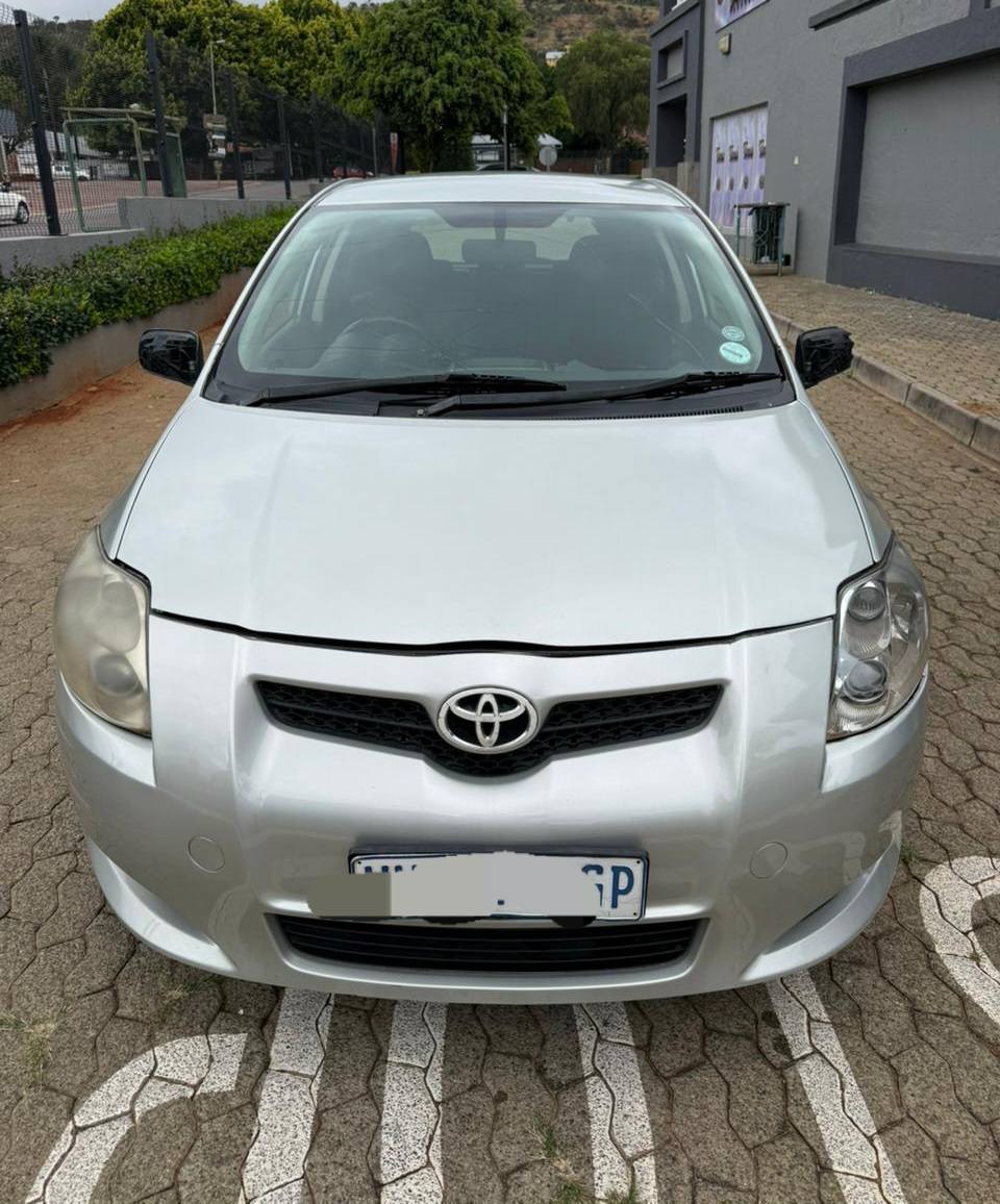 toyota auris