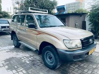 A picture of LAND CRUISER GX