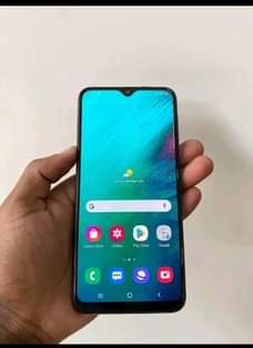 A picture of Nauza samsung a10s gb32 ram3 4G saf njoo na