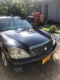 A picture of Toyota crown royal salon