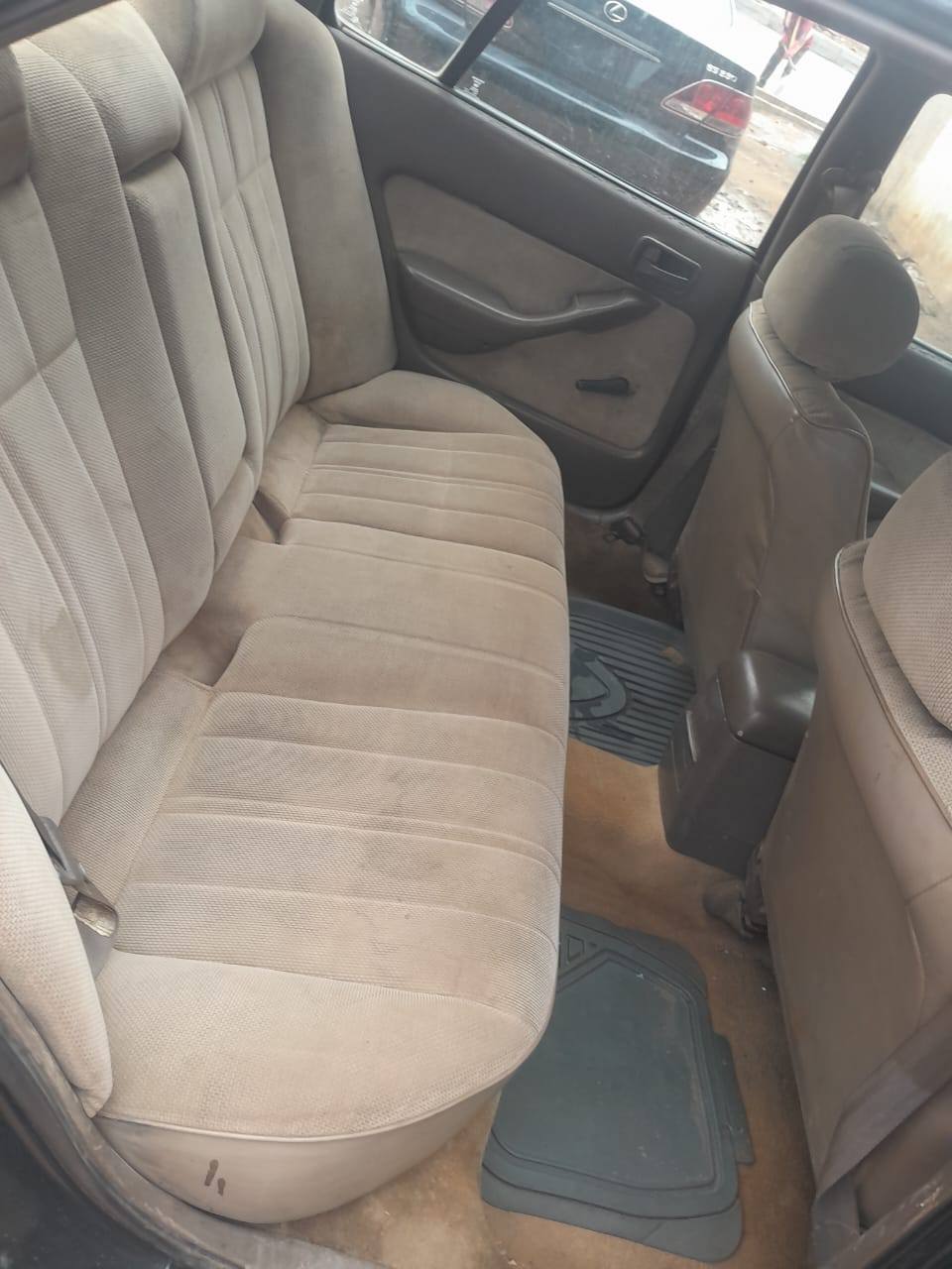 A picture of Toyota orobo 2005model