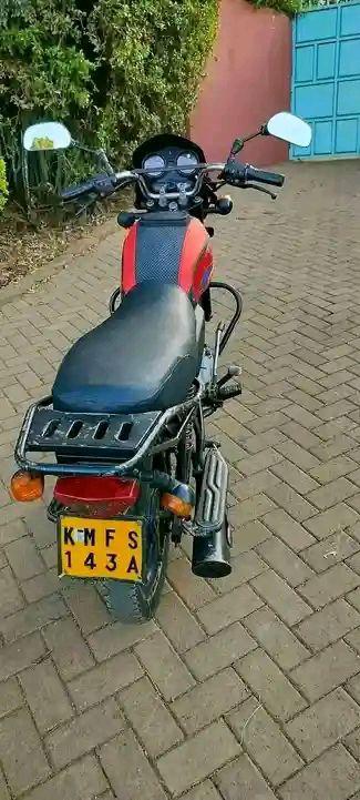 bajaj boxer