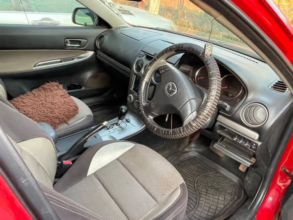 A picture of Mazda Atenza