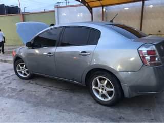 A picture of Nissan Sentra 2007 first body 08039538695