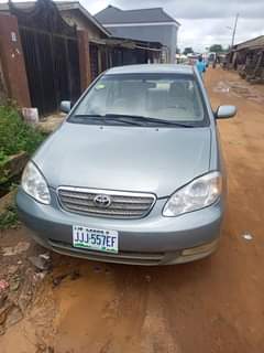 A picture of 05 corolla very clean everything working perfect 08180257798
