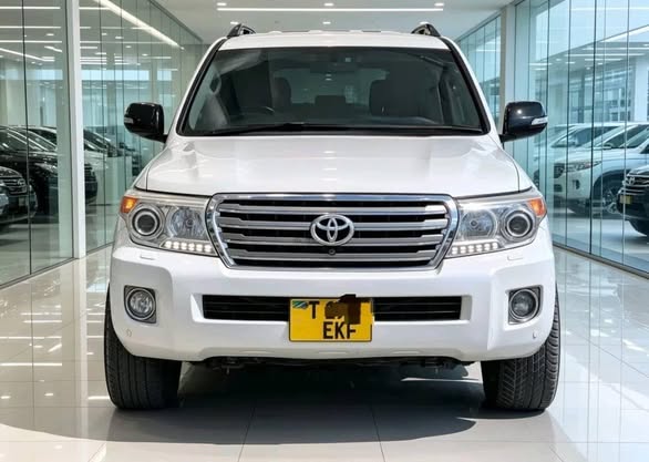 A picture of Toyota land cruiser VX V8 200series