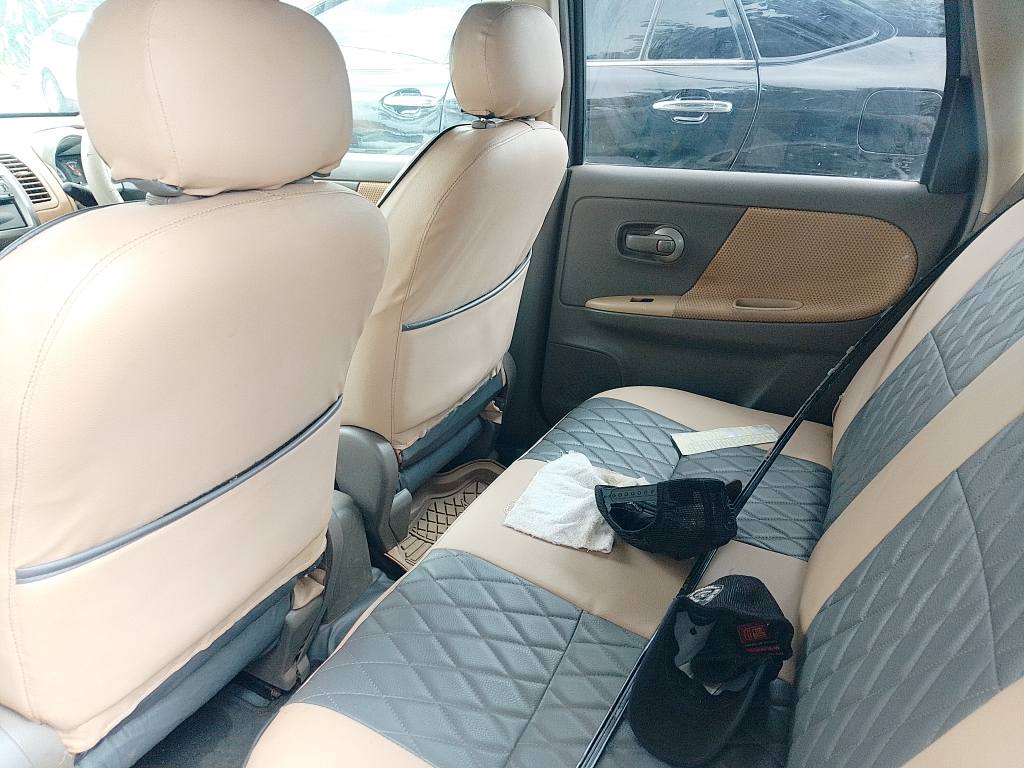 A picture of Nissan note 11millions CALL 0759 65 47 86