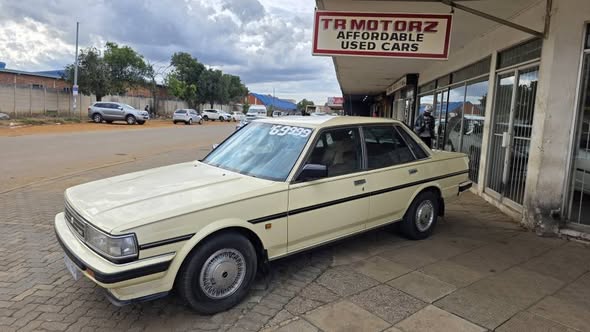 toyota cressida