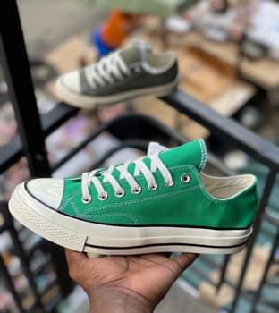 A picture of Trainers available size 40 45