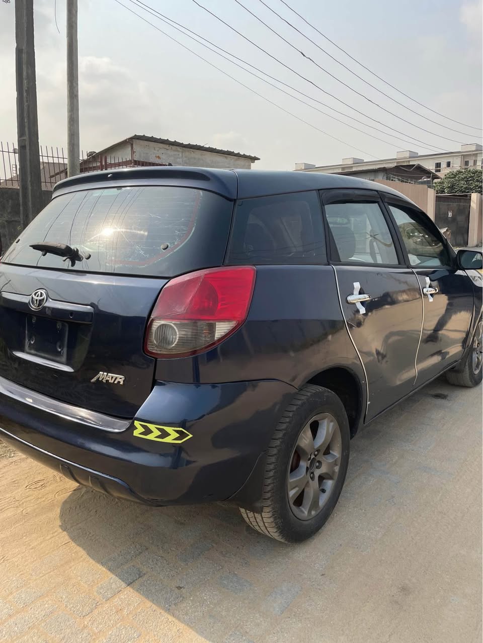 A picture of Awoof Dealers deal. 2004 Toyota matrix in perfect condition