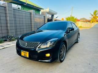 A picture of TOYOTA CROWN NAUZA 0652590779