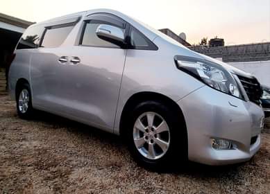 A picture of Make Toyota Model Alphad YOM 2010 Transmission Automatic Price 47