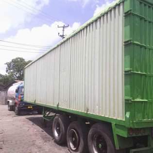 A picture of Price mil 25 Box body Super single Exel bpw Busta