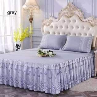 A picture of bedliners with 2 pillow cases available in different colors and