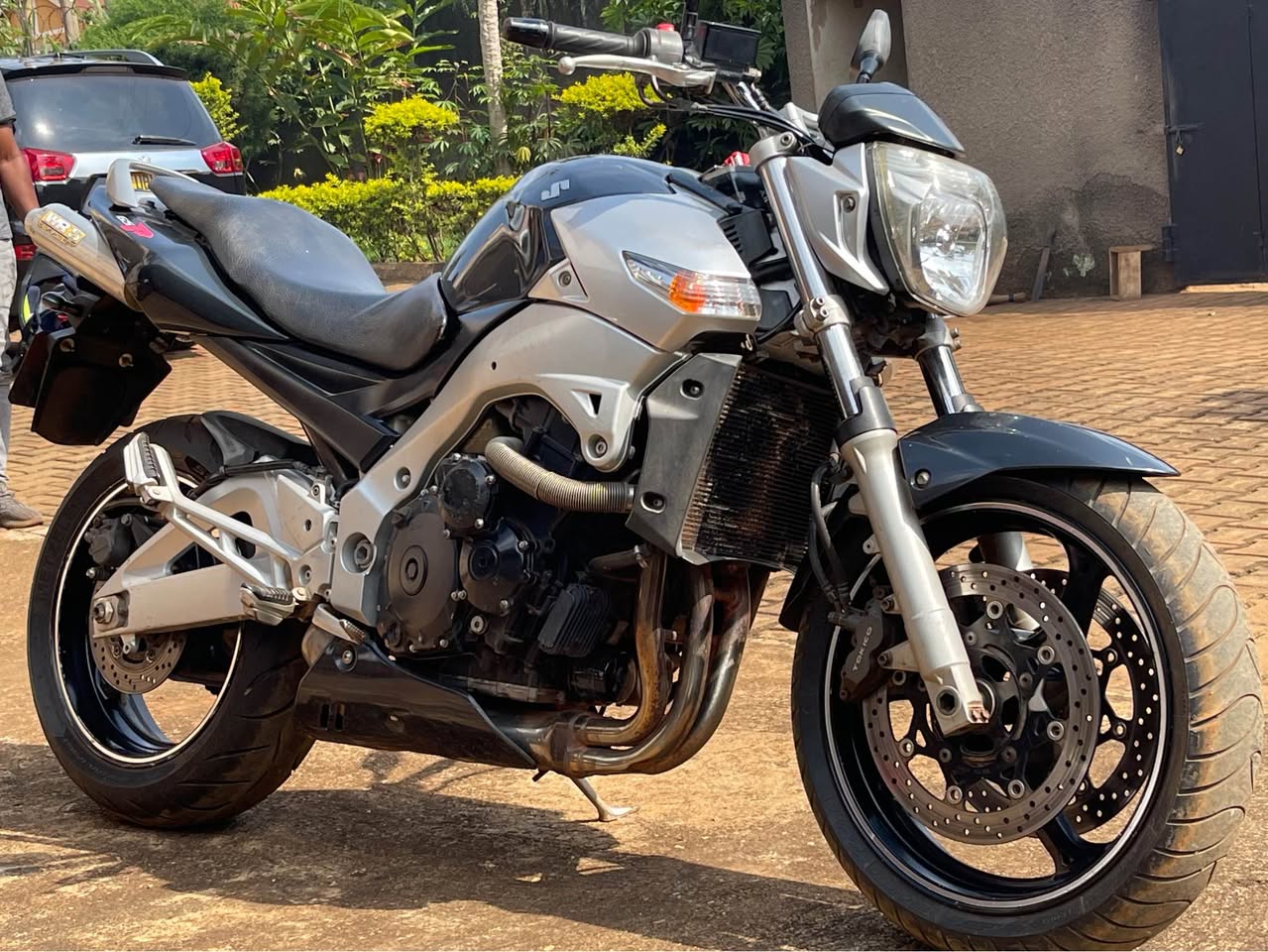 A picture of Suzuki GSR600