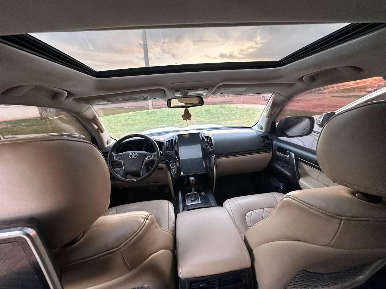 A picture of Land cruiser