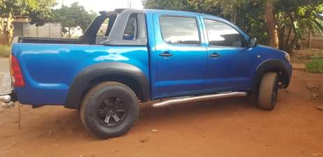 used toyota hilux
