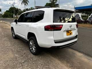 A picture of Car for sale price 340m call 0715100028