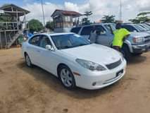 A picture of Lexus Es330 2006 model For sale Cotonu 3million Chat me