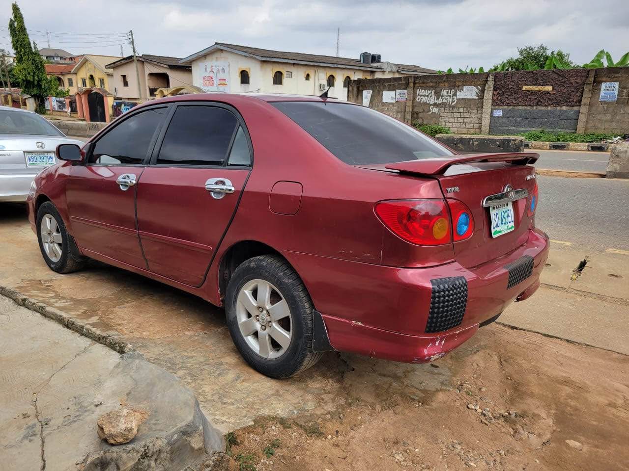A picture of Toyota Corrola 2004 model