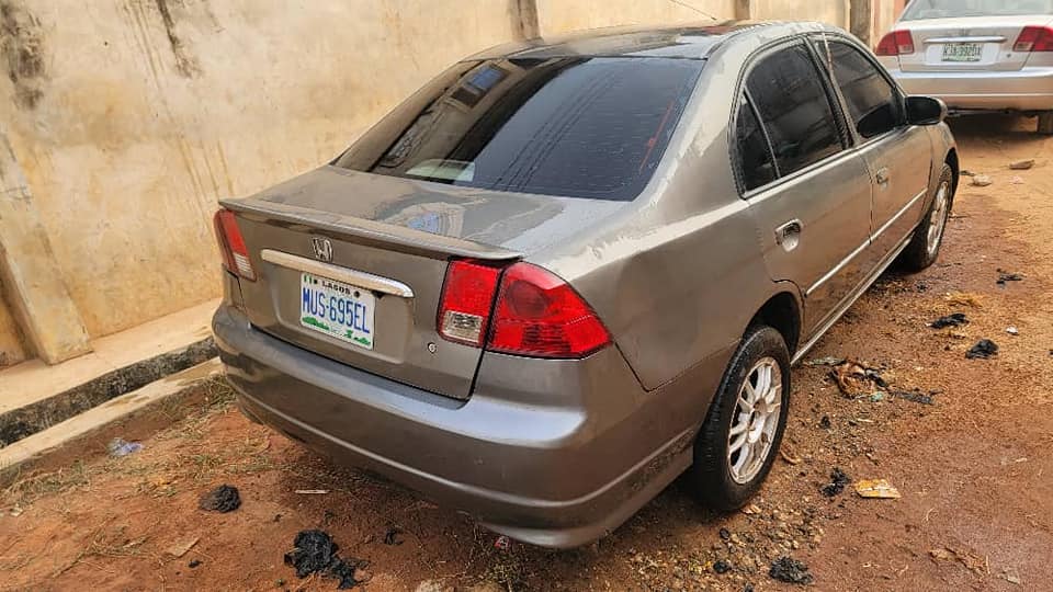 A picture of Honda civic 05 2005