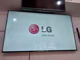 A picture of 70 led lg TV flat screen smart uk uhd