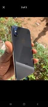 A picture of Iphone X GB 256