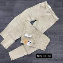 A picture of Jeans original availabla Price 22000 0654810042