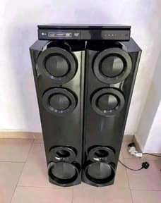 A picture of Home Theater for sale ungrat my WhatsApp number is 08101578326