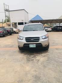 A picture of 2008 09 HYUNDAI SANTA FE