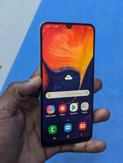 A picture of SAMSUNG A50