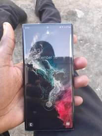 A picture of SAMSUNG S22 ULTRA GB 128 Ram 8
