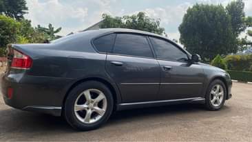 A picture of Subaru Legacy b4 UGX 22m